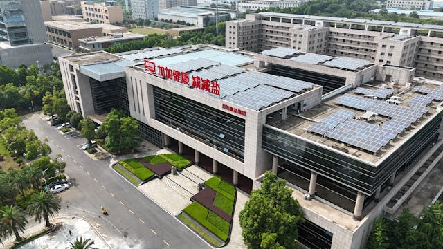 un centre commercial en Chine vu d'en haut; décret tertiaire photovoltaïque
